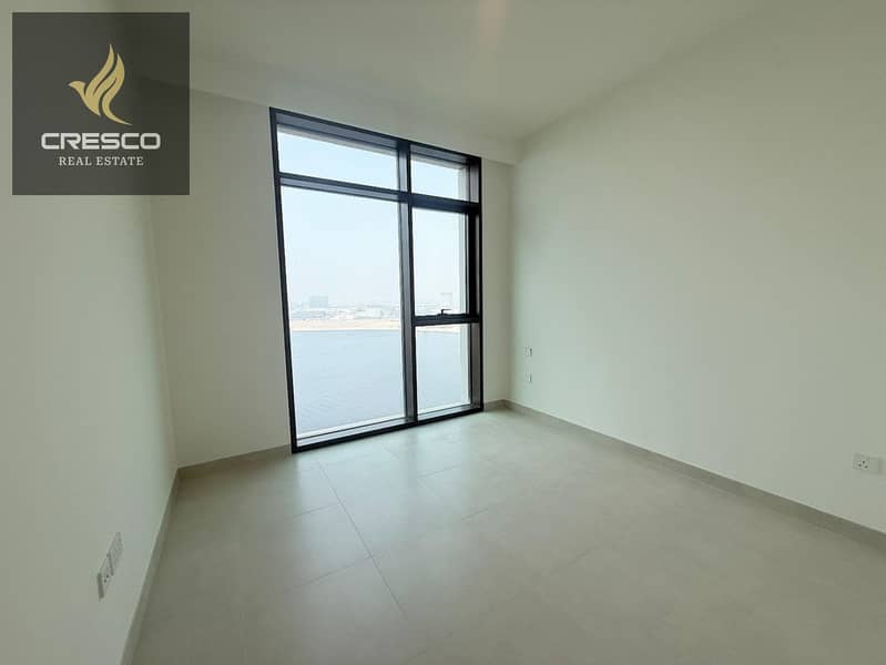 High End | Waterfront Living | Prime Location - Image 12