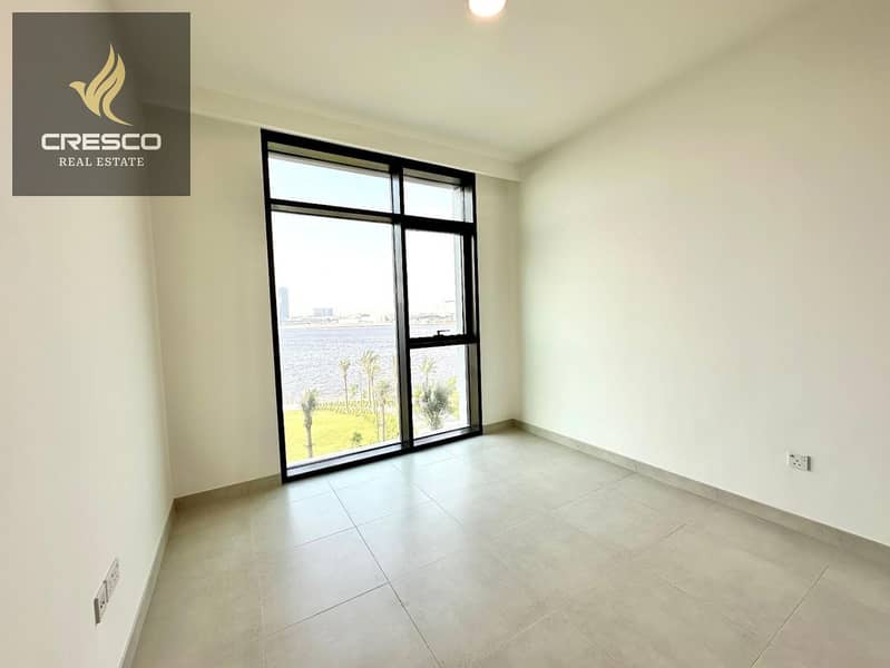 High End | Waterfront Living | Prime Location - Image 16