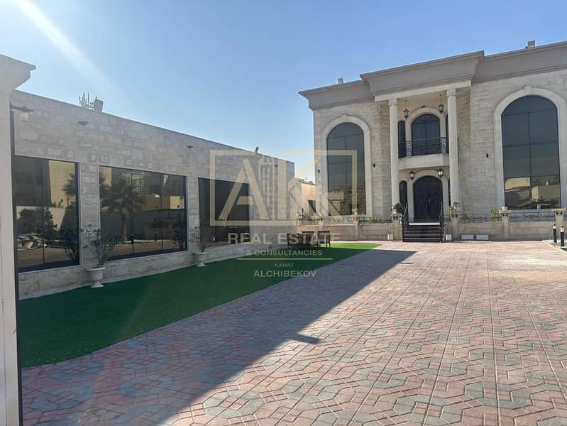 Unfurnished | Maids Room | 6Bedroom | Villa