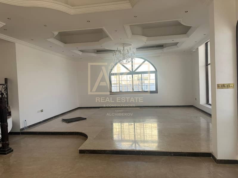 Unfurnished | Maids Room | 6Bedroom | Villa