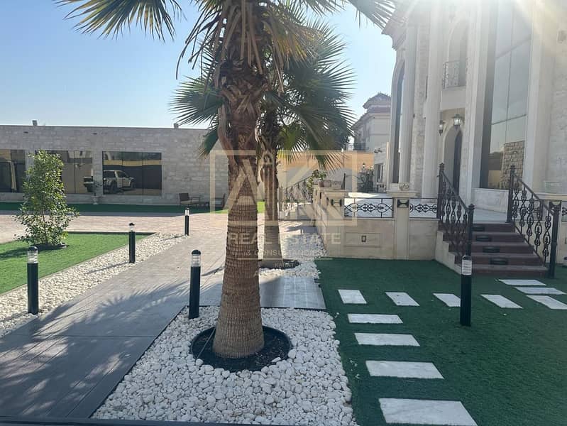 Unfurnished | Maids Room | 6Bedroom | Villa - Image 13