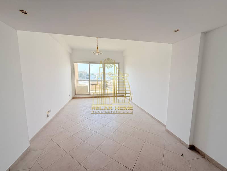 Luxurious 4BHK Villa | Maid’s Room | Shared Pool & Garden | Jumeirah 1 - Image 10