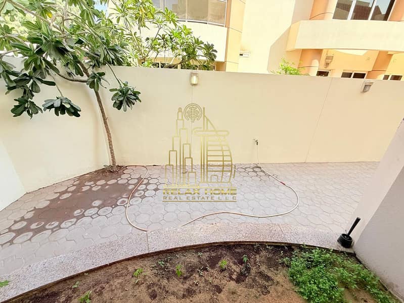 Luxurious 4BHK Villa | Maid’s Room | Shared Pool & Garden | Jumeirah 1 - Image 21