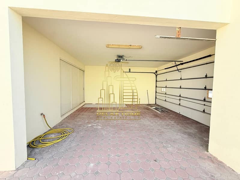 Luxurious 4BHK Villa | Maid’s Room | Shared Pool & Garden | Jumeirah 1 - Image 23