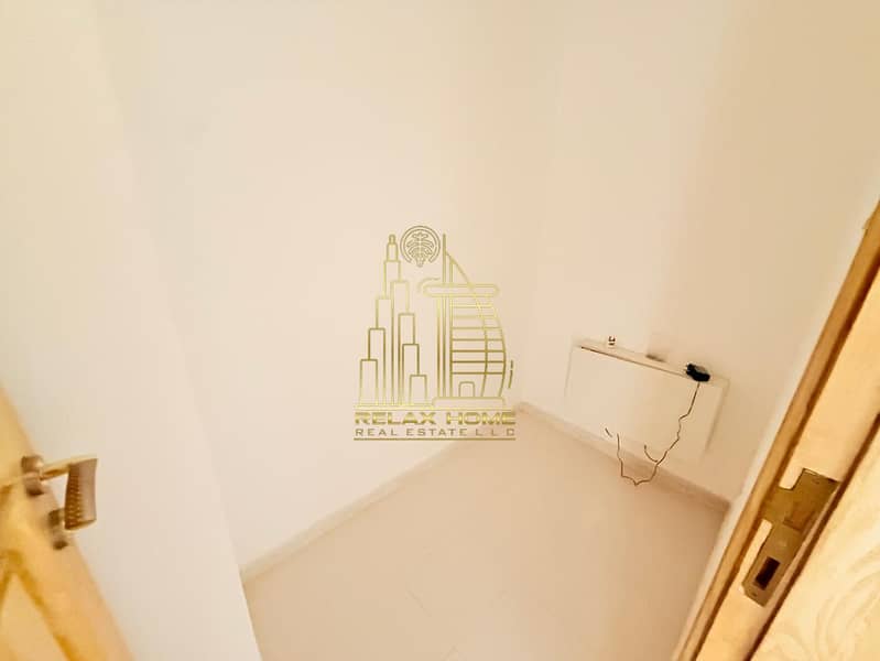 Luxurious 4BHK Villa | Maid’s Room | Shared Pool & Garden | Jumeirah 1 - Image 24