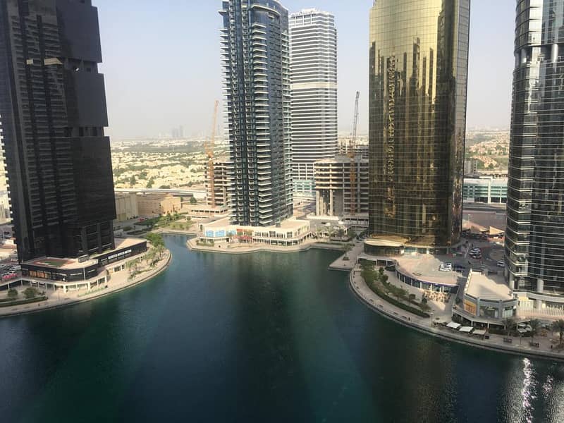 FULL LAKE VIEW - HOT TICKET - OPPOSITE DMCC