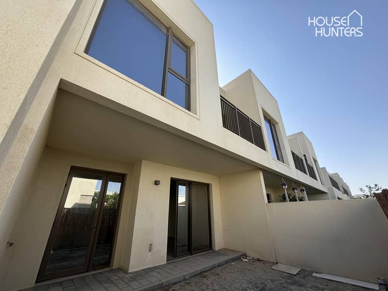 Stunning Villa | Prime Location | Pool Backing