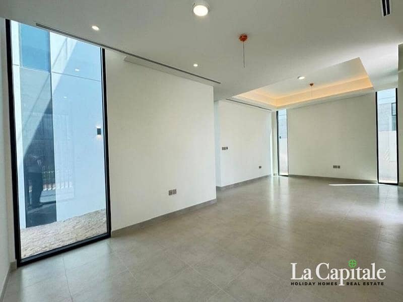 Modern Villa | Luxury Living | Ready to Move - Image 9