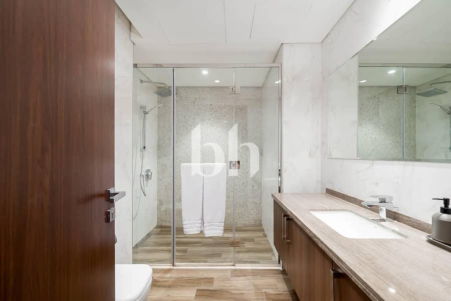 Spacious |Furnished |Amazing Canal View |Managed