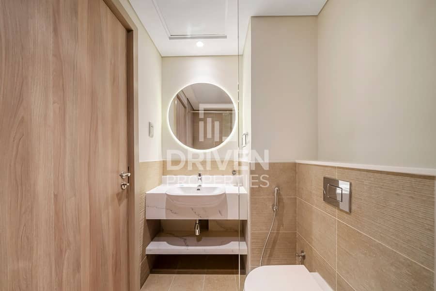 Stylish Unit | Ideal Location | Ready to Move in - Image 8