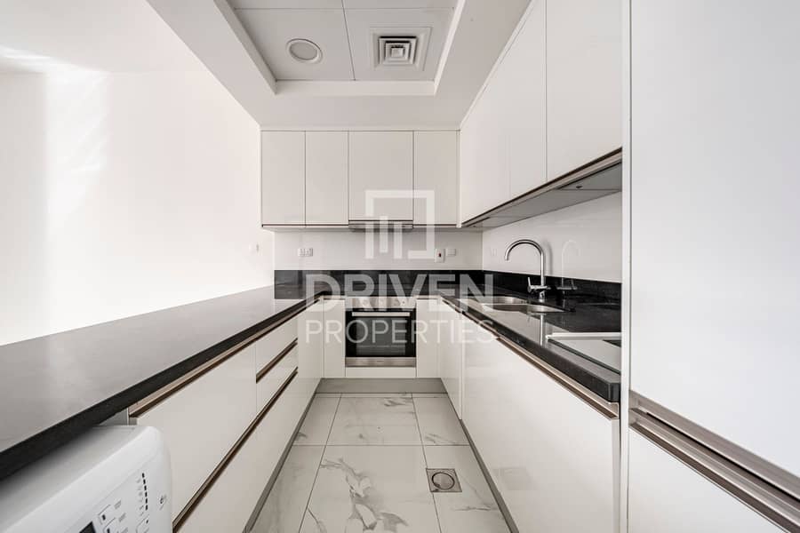 Canal and Amenities Views | Vacant | High Floor