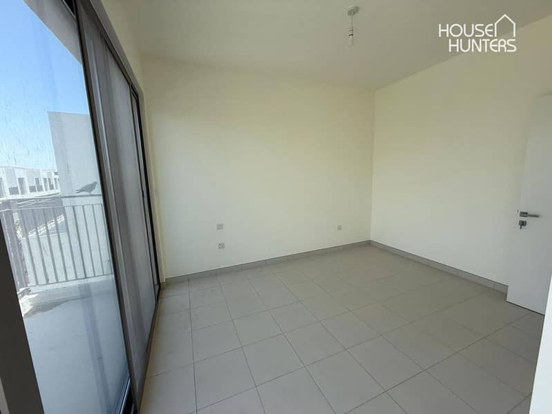 Stunning Villa | Prime Location | Pool Backing