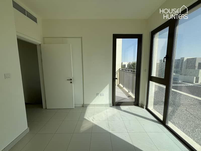 Stunning Villa | Prime Location | Pool Backing - Image 31