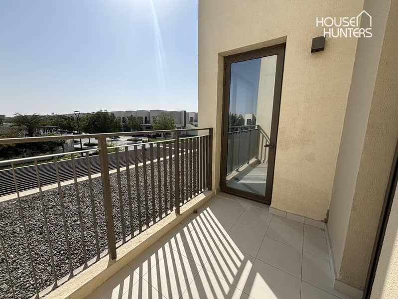 Stunning Villa | Prime Location | Pool Backing - Image 32