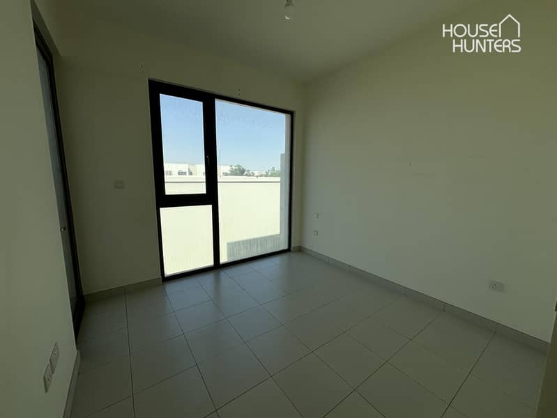 Stunning Villa | Prime Location | Pool Backing - Image 34