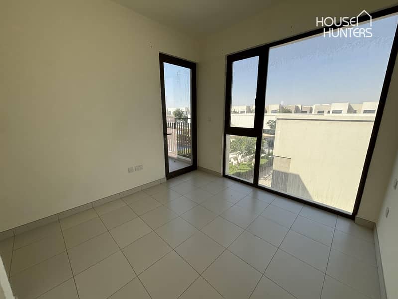 Stunning Villa | Prime Location | Pool Backing - Image 35