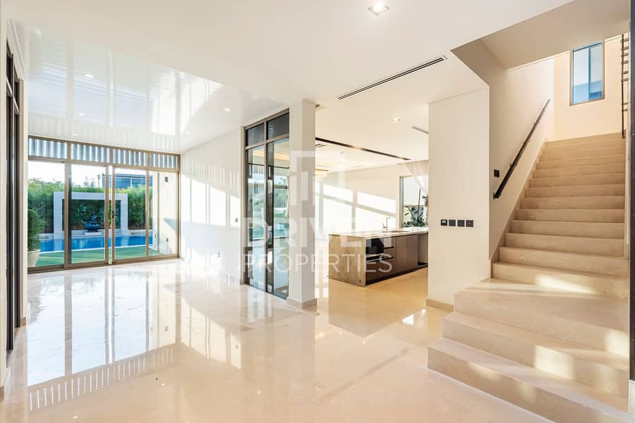 Vacant | Extended | Private Pool and Jacuzzi - Image 7