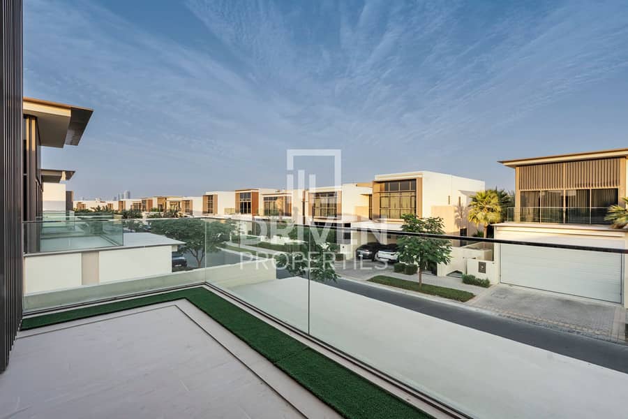 Vacant | Extended | Private Pool and Jacuzzi - Image 22