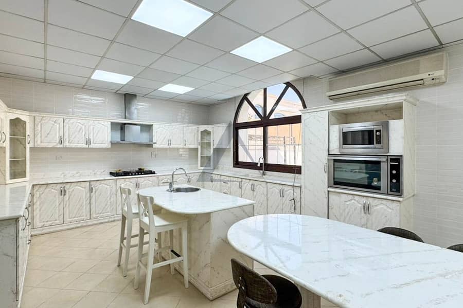 Ultra-Luxury Mansion-Style 5BR Villa | Private Pool - Image 11