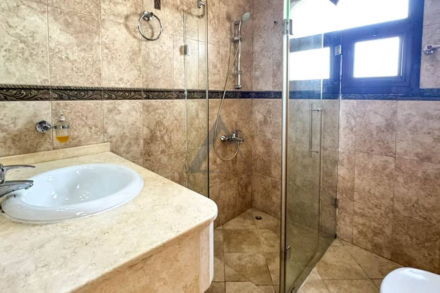 Ultra-Luxury Mansion-Style 5BR Villa | Private Pool - Image 15