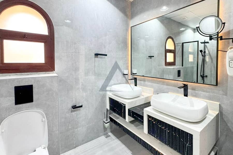 Ultra-Luxury Mansion-Style 5BR Villa | Private Pool - Image 16