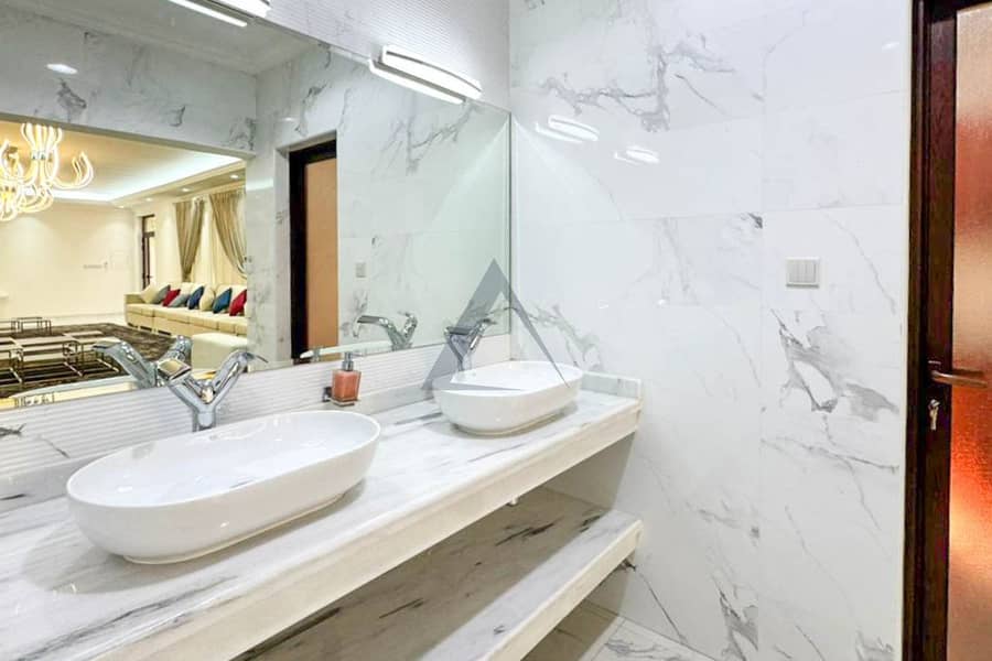 Ultra-Luxury Mansion-Style 5BR Villa | Private Pool - Image 25