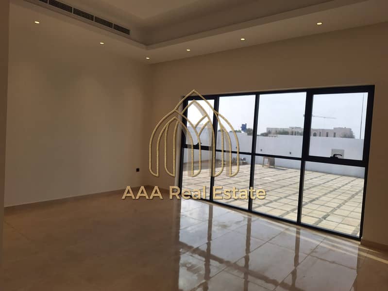 LUXURY VILLA | PRIME LOCATION | SPACIOUS