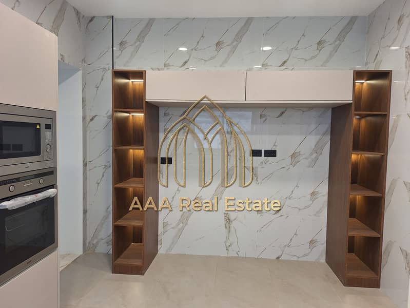 LUXURY VILLA | PRIME LOCATION | SPACIOUS - Image 11