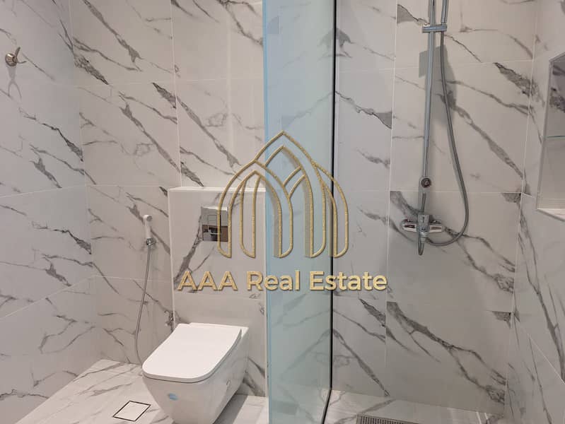 LUXURY VILLA | PRIME LOCATION | SPACIOUS - Image 27