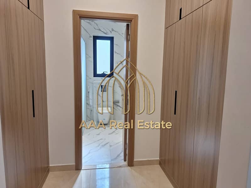 LUXURY VILLA | PRIME LOCATION | SPACIOUS - Image 32