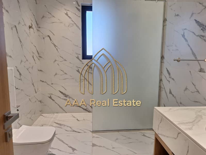 LUXURY VILLA | PRIME LOCATION | SPACIOUS - Image 33