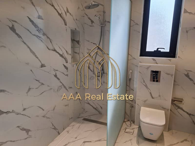 LUXURY VILLA | PRIME LOCATION | SPACIOUS - Image 36