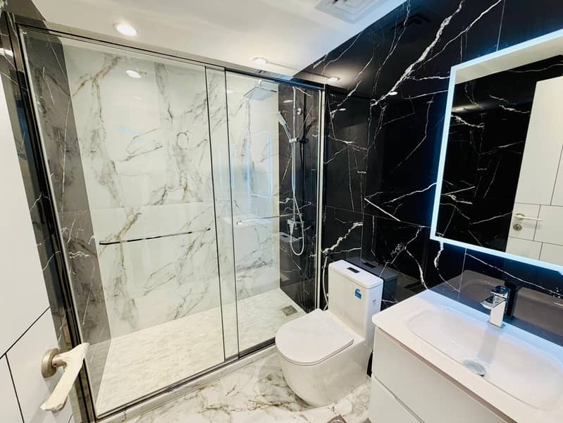 Fully Upgraded 1BR | Vacant | Prime Location - Image 8