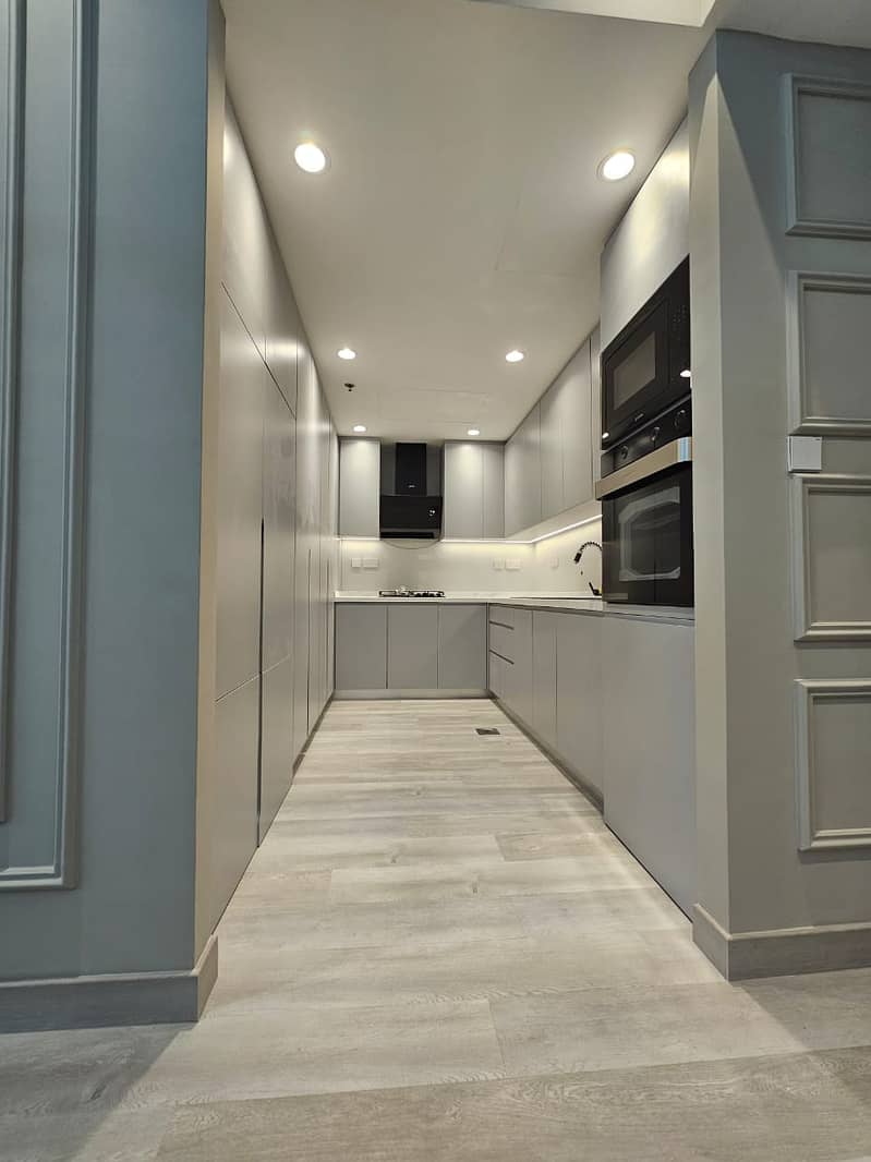 Fully Upgraded 1BR | Vacant | Prime Location - Image 16