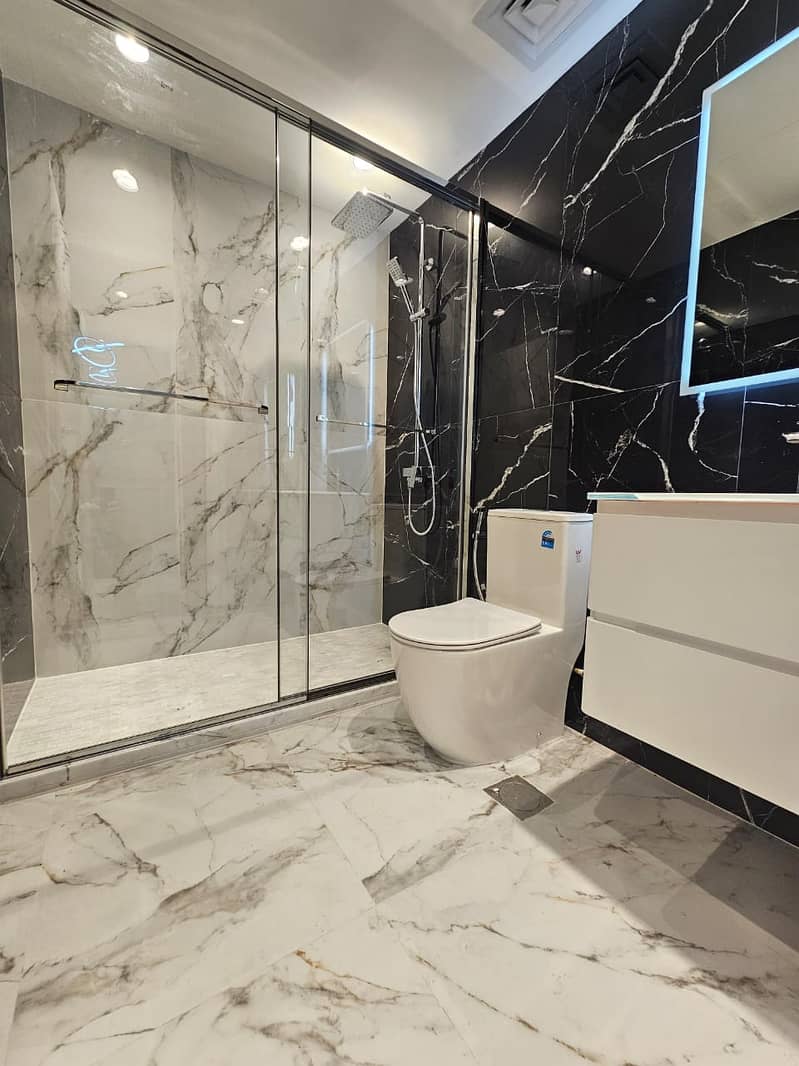 Fully Upgraded 1BR | Vacant | Prime Location - Image 29