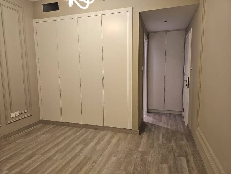 Fully Upgraded 1BR | Vacant | Prime Location - Image 34