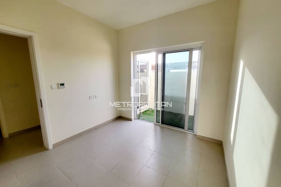 Beautiful Garden |Close to Pool | Chiller Free - Image 9