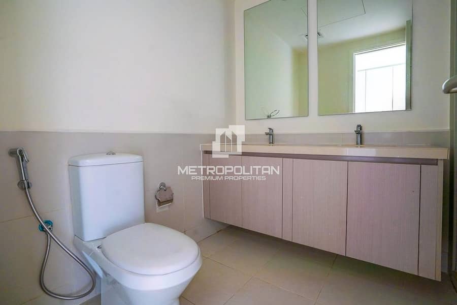 Beautiful Garden |Close to Pool | Chiller Free - Image 16