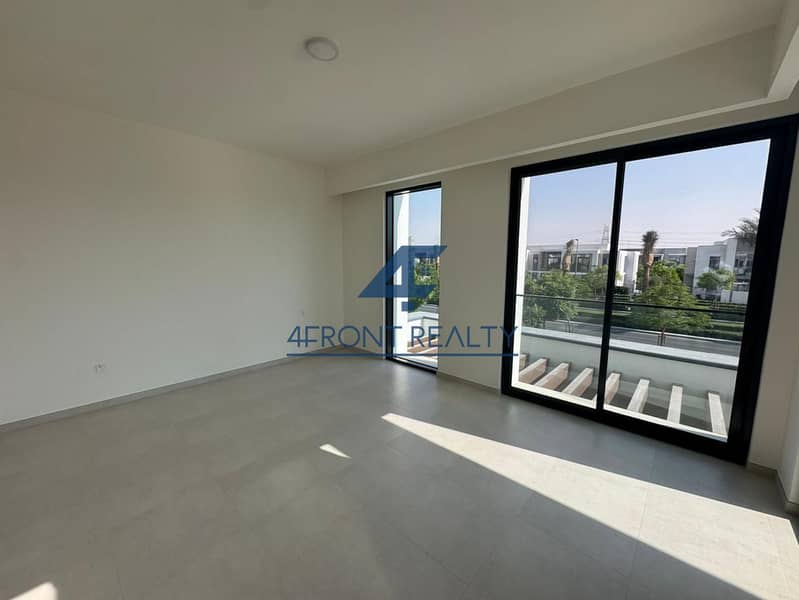 Exceptional Corner Plot | Park Vicinity | View Now