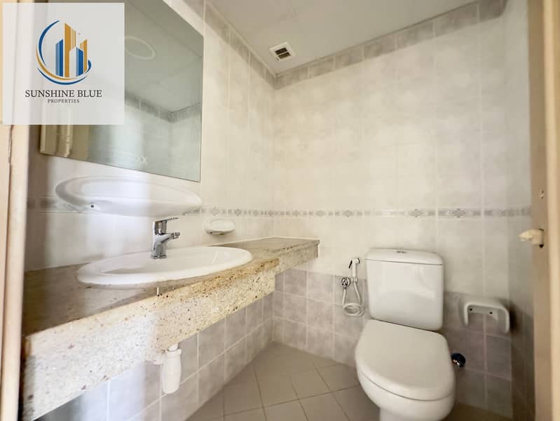 READY TO MOVE!1BHK +2BATHROOM_WITH BOLCONY LIKE NEW_AVAILABLE WITH ALL AMENITIES