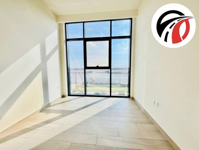 EXQUISITE UNIT || READY TO MOVE || POOL & GYM - Image 12