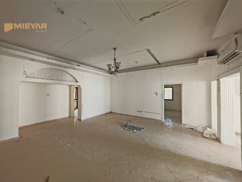 Distinctive Family Villa for Rent in Al Quoz First | Prime Central Location - Image 9