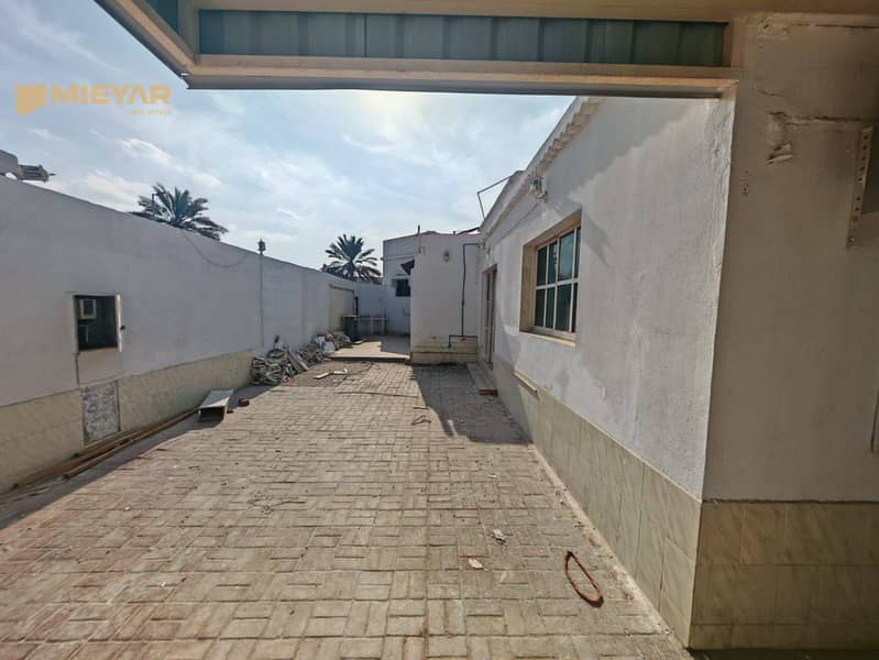 Distinctive Family Villa for Rent in Al Quoz First | Prime Central Location - Image 27