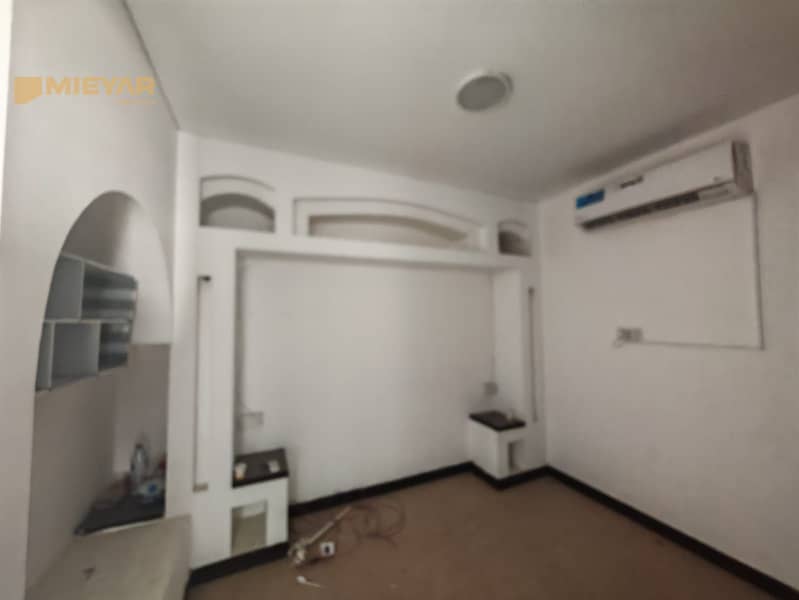 Distinctive Family Villa for Rent in Al Quoz First | Prime Central Location - Image 32