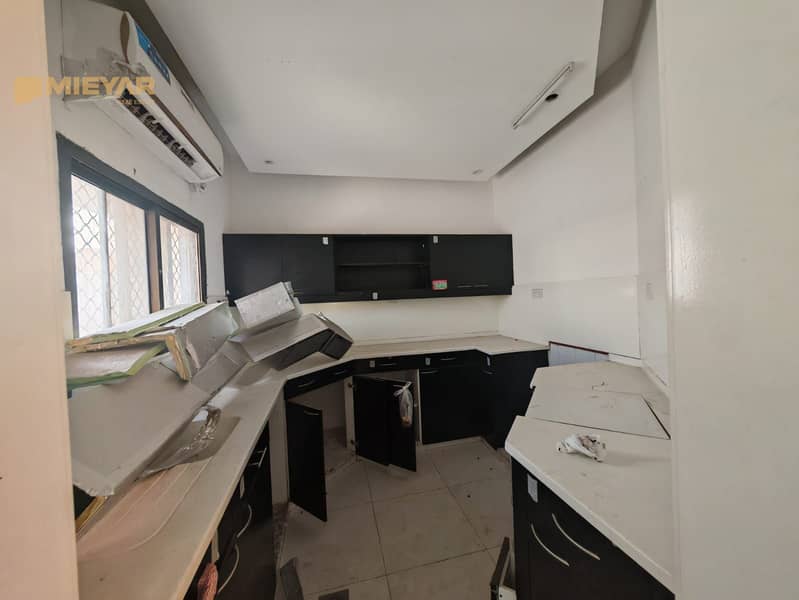 Distinctive Family Villa for Rent in Al Quoz First | Prime Central Location - Image 41