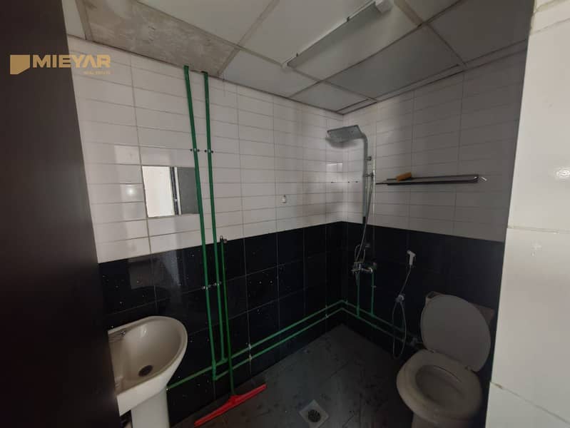 Distinctive Family Villa for Rent in Al Quoz First | Prime Central Location - Image 45