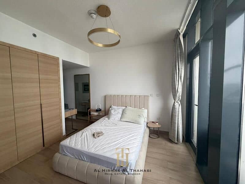 Modern Furnisher - Stunning Studio - Ready To Move