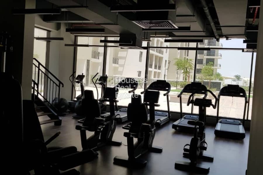 Spacious | MId floor | Vacant