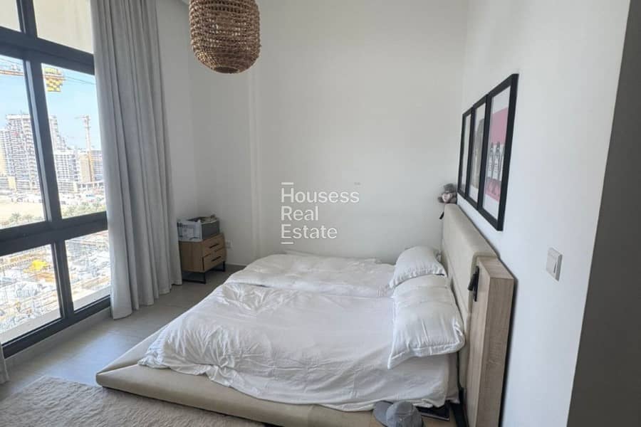 Spacious | MId floor | Vacant - Image 12