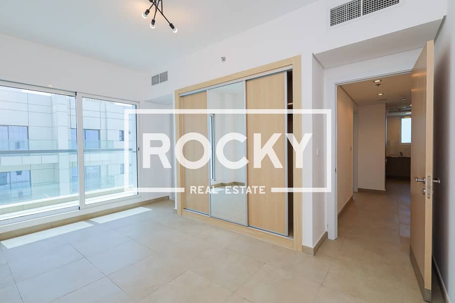 Closed and Fitted Kitchen | Brand New Apartment - Image 8